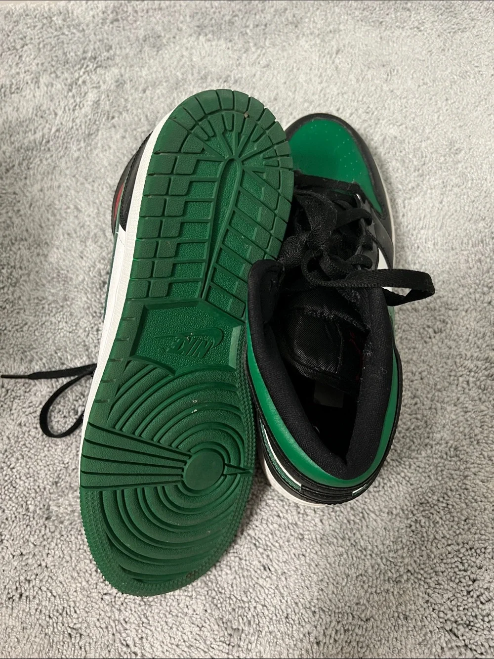 Nike Men's High-Top Sneakers in Green, Black & White